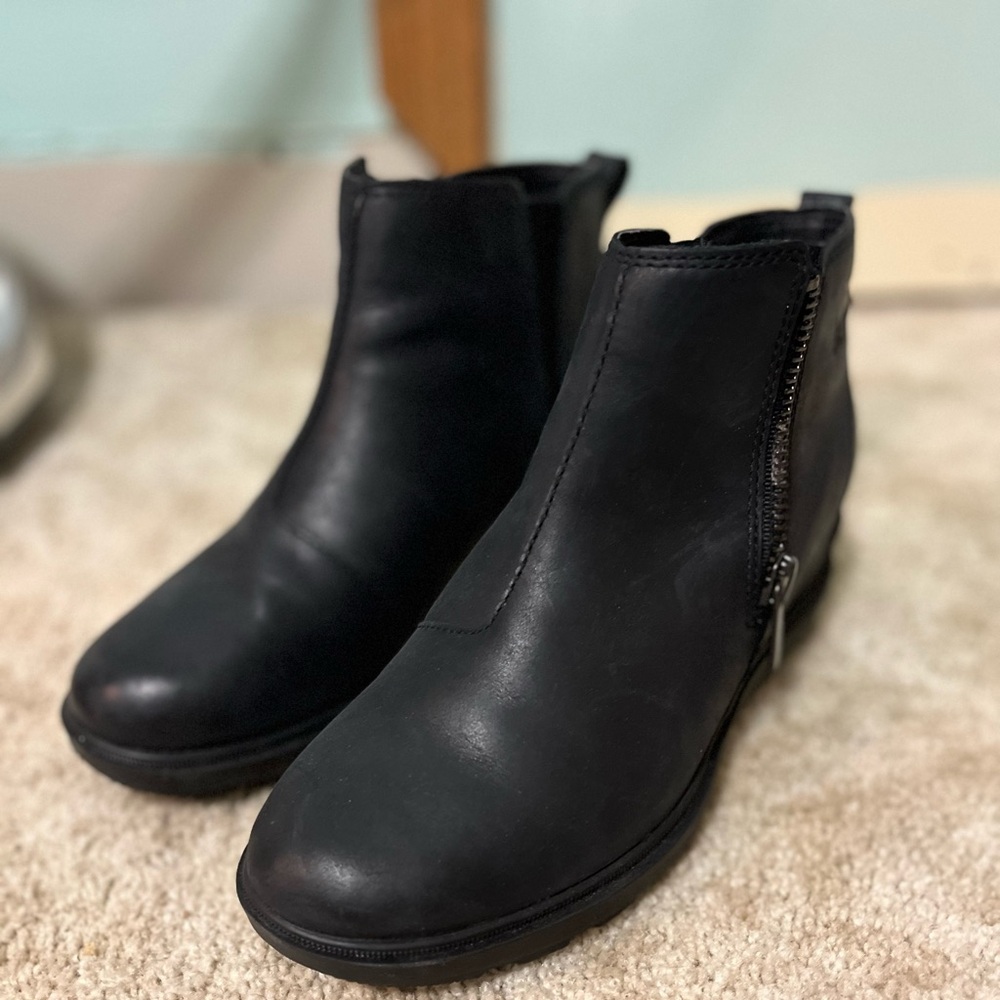 Women’s size 7 Sorel boots,Worn once